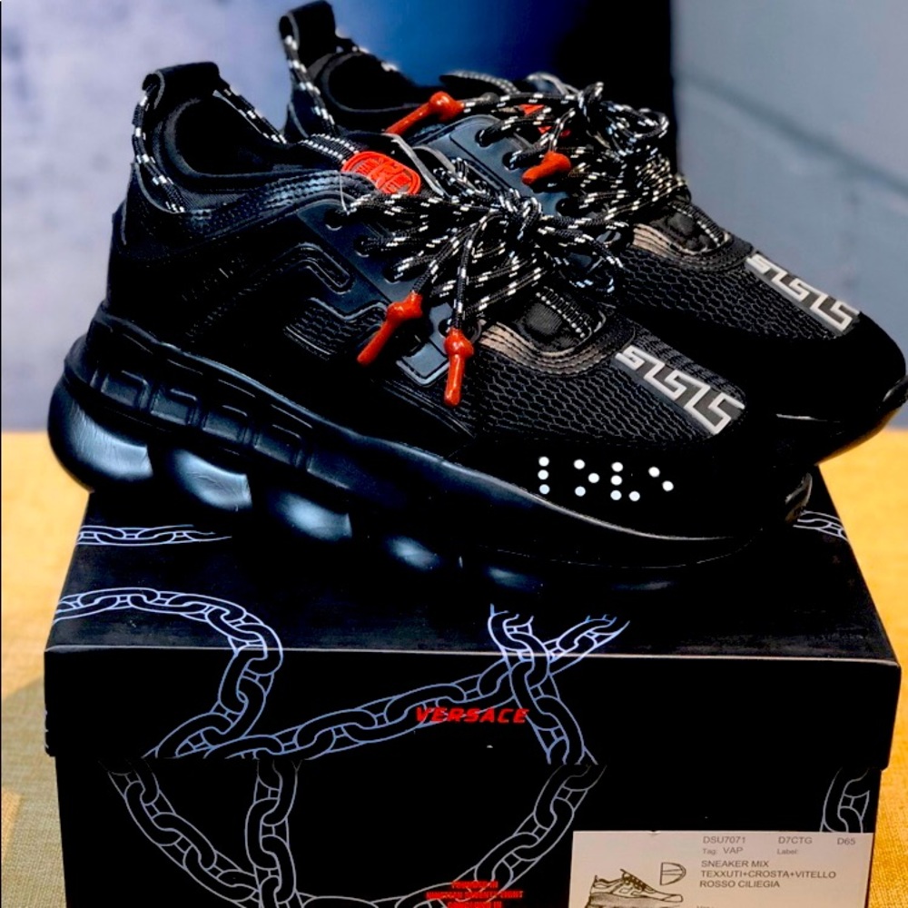 Versace Chain Reaction